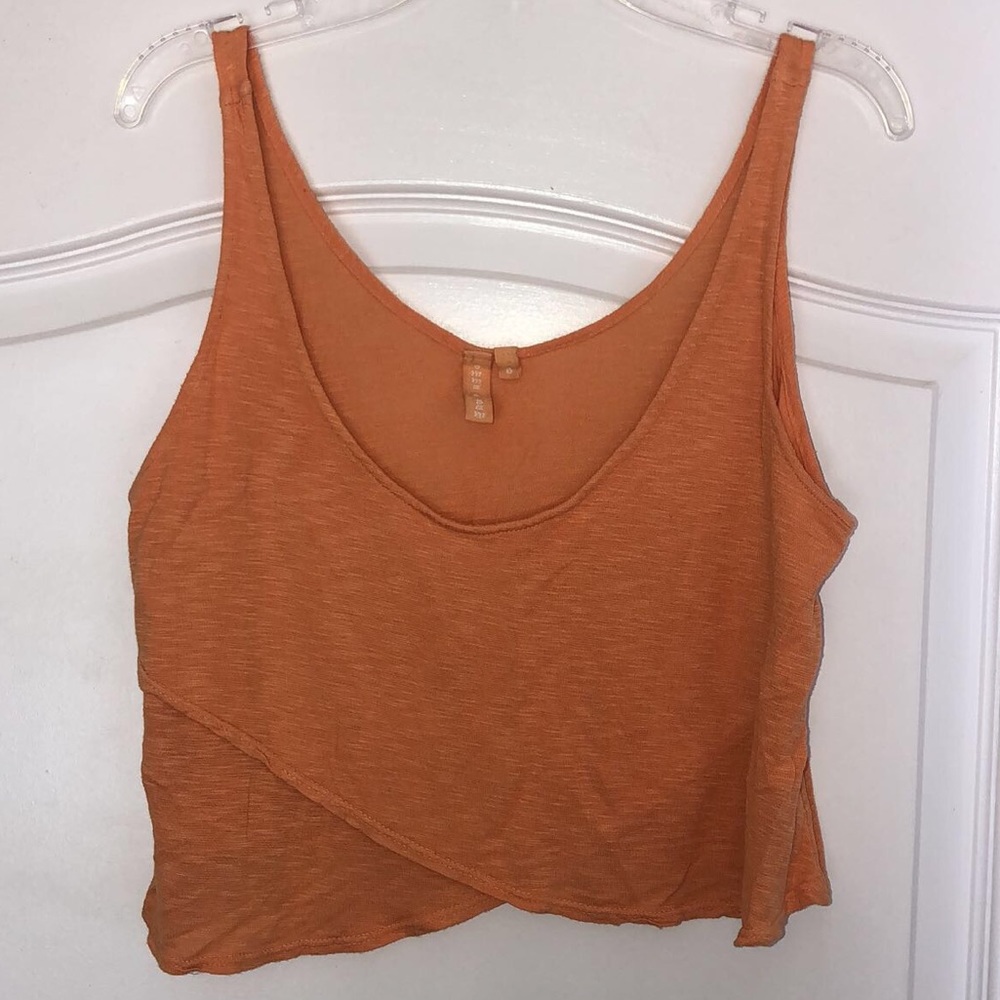 Emma & Sam crop top